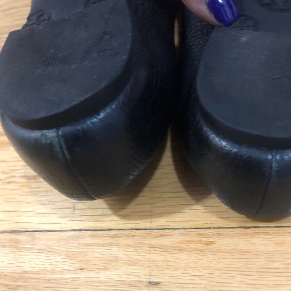 Authentic Tory Burch leather authentic flats. - Picture 8 of 8